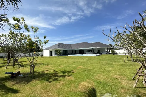 4 Bedroom Villa for sale in Thap Tai, Prachuap Khiri Khan