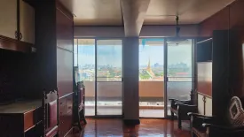 2 Bedroom Condo for rent in Ratdamnoen Condominium, Wat Sommanat, Bangkok near MRT Lan Luang