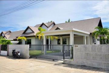 3 Bedroom Villa for sale in Nong Kae, Prachuap Khiri Khan