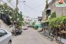 1 Bedroom Townhouse for sale in Huai Khwang, Bangkok near MRT Huai Khwang