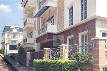 3 Bedroom Townhouse for sale in Coolidge Place, Bang Kapi, Bangkok near MRT Pradit Manutham