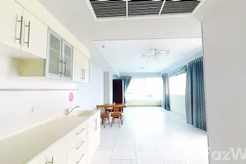 1 Bedroom Condo for sale in Supalai River Place, Bang Lamphu Lang, Bangkok near BTS Krung Thon Buri