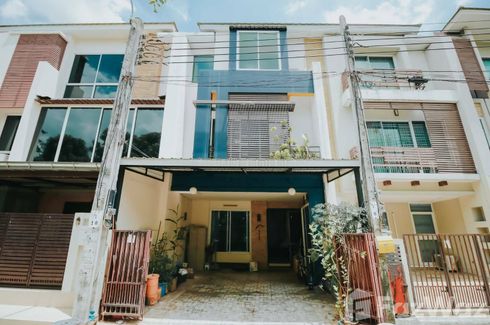 3 Bedroom Townhouse for sale in Chong Nonsi, Bangkok