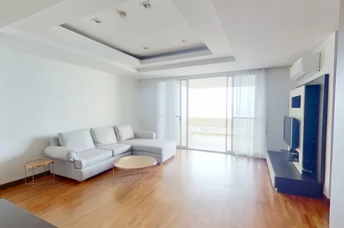 2 Bedroom Condo for rent in Newton Tower, Khlong Toei, Bangkok near BTS Nana