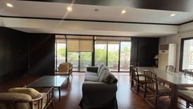 3 Bedroom Apartment for rent in Panpanit Apartments, Phaya Thai, Bangkok near BTS Ari