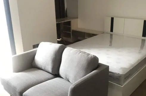 1 Bedroom Condo for sale in Si Phraya, Bangkok near MRT Sam Yan