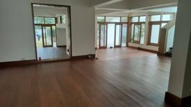 5 Bedroom House for rent in Khlong Tan Nuea, Bangkok near BTS Phrom Phong