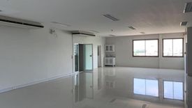 Office for rent in Bangna Complex Office Tower, Bang Na, Bangkok near MRT Si Iam