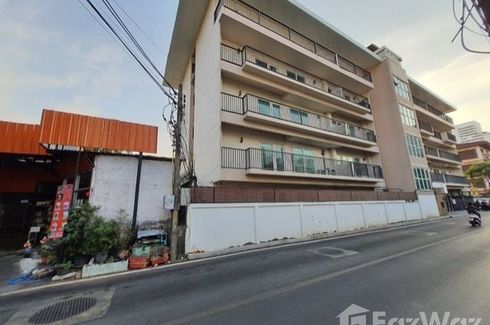 27 Bedroom Condo for rent in Vivarium Residence, Khlong Tan Nuea, Bangkok
