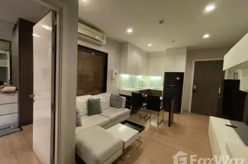 1 Bedroom Condo for rent in Urbano Absolute Sathon - Taksin, Khlong Ton Sai, Bangkok near BTS Krung Thon Buri