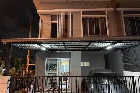 3 Bedroom House for sale in Thap Yao, Bangkok