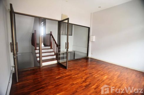 3 Bedroom Townhouse for sale in Baan Klang Muang Ratchada - Mengjai, Wang Thonglang, Bangkok near MRT Huai Khwang
