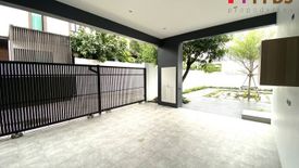 4 Bedroom House for Sale or Rent in Phra Khanong Nuea, Bangkok