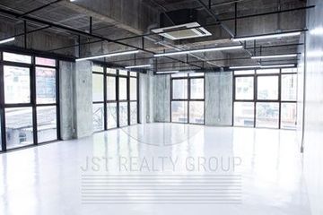 Office for rent in Khlong Tan, Bangkok near BTS Phrom Phong