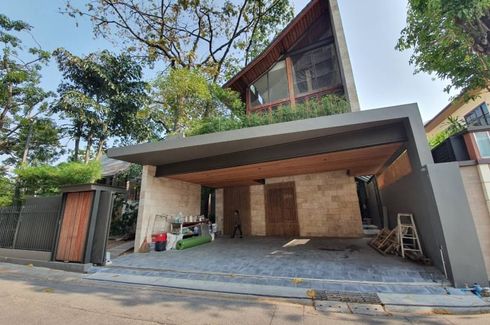 7 Bedroom House for sale in Phra Khanong Nuea, Bangkok near BTS Ekkamai