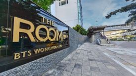 2 Bedroom Condo for sale in The Room BTS Wongwian Yai, Bang Lamphu Lang, Bangkok near BTS Wongwian Yai
