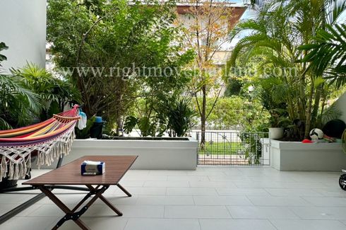 4 Bedroom Townhouse for sale in Khlong Toei Nuea, Bangkok near MRT Phetchaburi