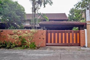 3 Bedroom House for rent in Phra Khanong Nuea, Bangkok