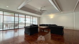 3 Bedroom Apartment for rent in Govind Tower, Khlong Toei Nuea, Bangkok near BTS Nana