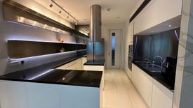 3 Bedroom Condo for Sale or Rent in Royce Private Residences, Khlong Toei Nuea, Bangkok near BTS Asoke