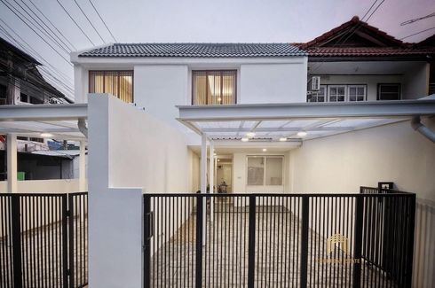 2 Bedroom Townhouse for sale in Suthep, Chiang Mai