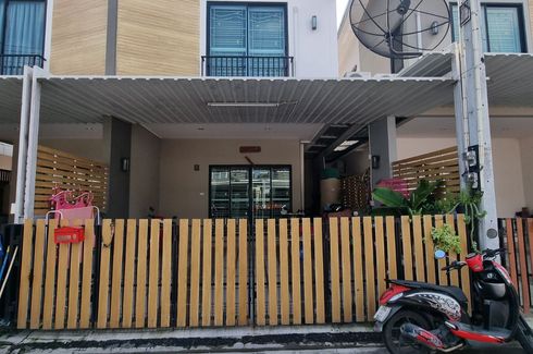 2 Bedroom Townhouse for sale in Nong Kakha, Chonburi