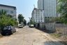 Land for rent in Hua Mak, Bangkok near MRT Yaek Lam Sali
