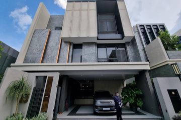 4 Bedroom House for sale in BuGaan Pattanakarn, Suan Luang, Bangkok