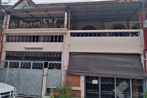 2 Bedroom Townhouse for sale in Suan Luang, Bangkok