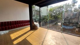 Commercial for rent in Khlong Tan Nuea, Bangkok
