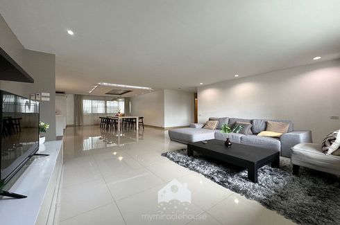 3 Bedroom Apartment for rent in Khlong Tan Nuea, Bangkok