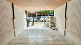 2 Bedroom Townhouse for sale in O Ngoen, Bangkok