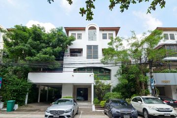 Office for sale in Phlapphla, Bangkok