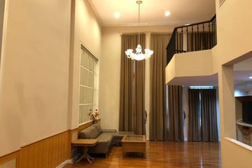 3 Bedroom Townhouse for rent in Khlong Tan Nuea, Bangkok