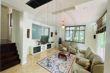 4 Bedroom House for rent in Khlong Toei Nuea, Bangkok near MRT Sukhumvit