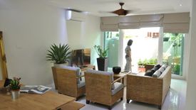 3 Bedroom Townhouse for Sale or Rent in Khlong Tan Nuea, Bangkok