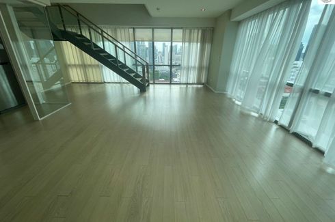 2 Bedroom Condo for sale in The Room Sukhumvit 21, Khlong Toei Nuea, Bangkok near MRT Sukhumvit