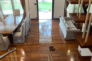 3 Bedroom House for rent in Khlong Tan Nuea, Bangkok