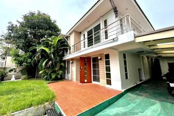 3 Bedroom House for rent in Khlong Tan Nuea, Bangkok