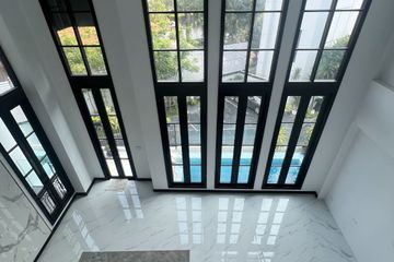 3 Bedroom House for rent in Phra Khanong Nuea, Bangkok near BTS Phra Khanong