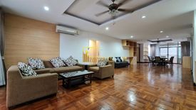 3 Bedroom Apartment for rent in Rishi Court, Khlong Toei Nuea, Bangkok near Airport Rail Link Makkasan