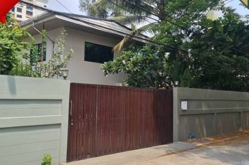 4 Bedroom House for sale in Khlong Tan Nuea, Bangkok near Airport Rail Link Ramkhamhaeng