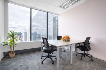 Office for rent in The Ninth Towers, Huai Khwang, Bangkok near MRT Phra Ram 9