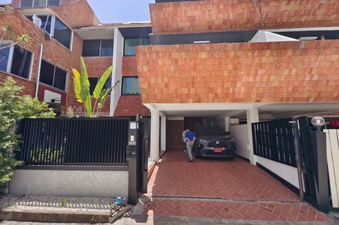 4 Bedroom Townhouse for rent in Phra Khanong Nuea, Bangkok near BTS Ekkamai