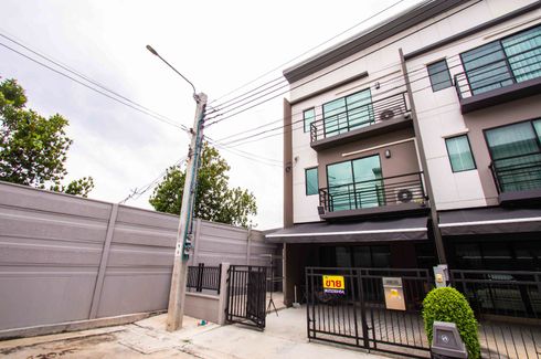 3 Bedroom Townhouse for sale in Baan Klang Muang Ratchaphruek-Sathorn, Bang Khun Kong, Nonthaburi