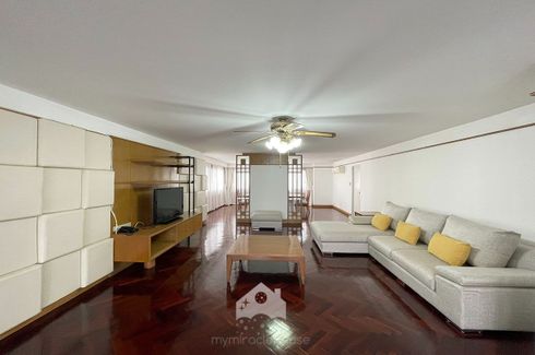 3 Bedroom Apartment for rent in Four Wings Mansion, Khlong Toei Nuea, Bangkok near Airport Rail Link Makkasan