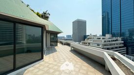 3 Bedroom Condo for sale in LAKE AVENUE Sukhumvit 16, Khlong Toei, Bangkok near BTS Asoke