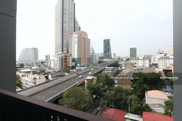 1 Bedroom Condo for sale in Silom, Bangkok near BTS Surasak