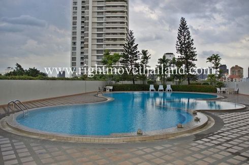 3 Bedroom Condo for sale in Oriental Towers, Khlong Tan Nuea, Bangkok near BTS Thong Lo