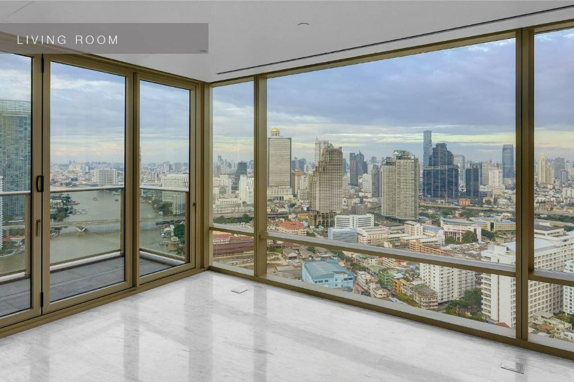 Sathon, Bangkok - Photo 2